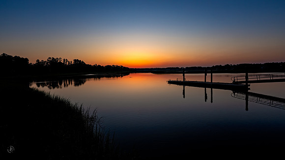 Riverbend - Twilight 20 minutes before Sunrise.