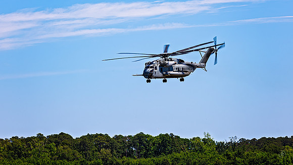 CH53E Heavy Lift Helicopter