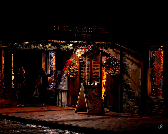 Christmas on the Pier