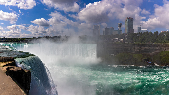 Horseshoe Falls