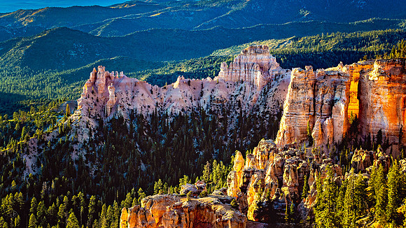 Morning Light - Bryce Canyon NP