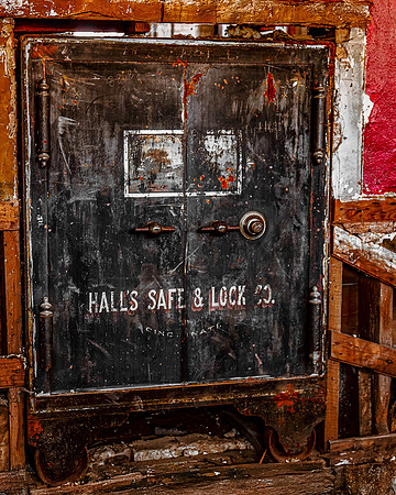 Hall's Safe & Lock Co